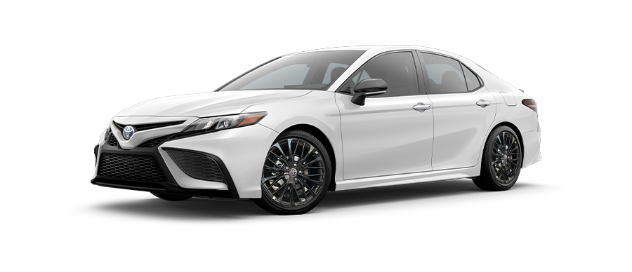 Toyota Camry 2023 llega con dos nuevas versiones y look más deportivo