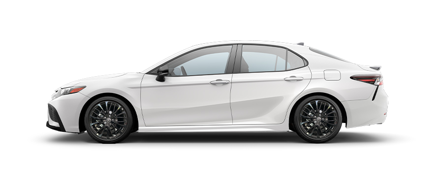 Toyota Camry 2023 llega con dos nuevas versiones y look más deportivo