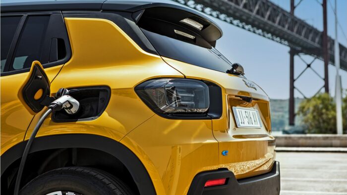 Jeep Avenger totalmente eléctrico debutará en el Auto Show de París 2022