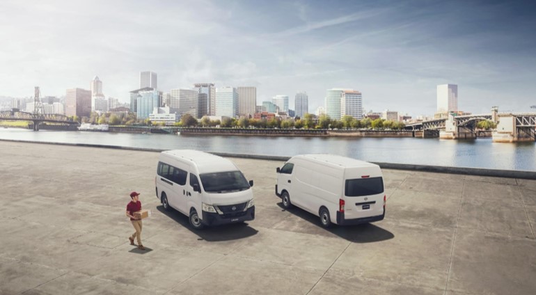 Nissan URVAN llega a México con renovado diseño | Memo Lira Nissan URVAN llega a México con renovado diseño