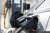Cargador de autos eléctricos