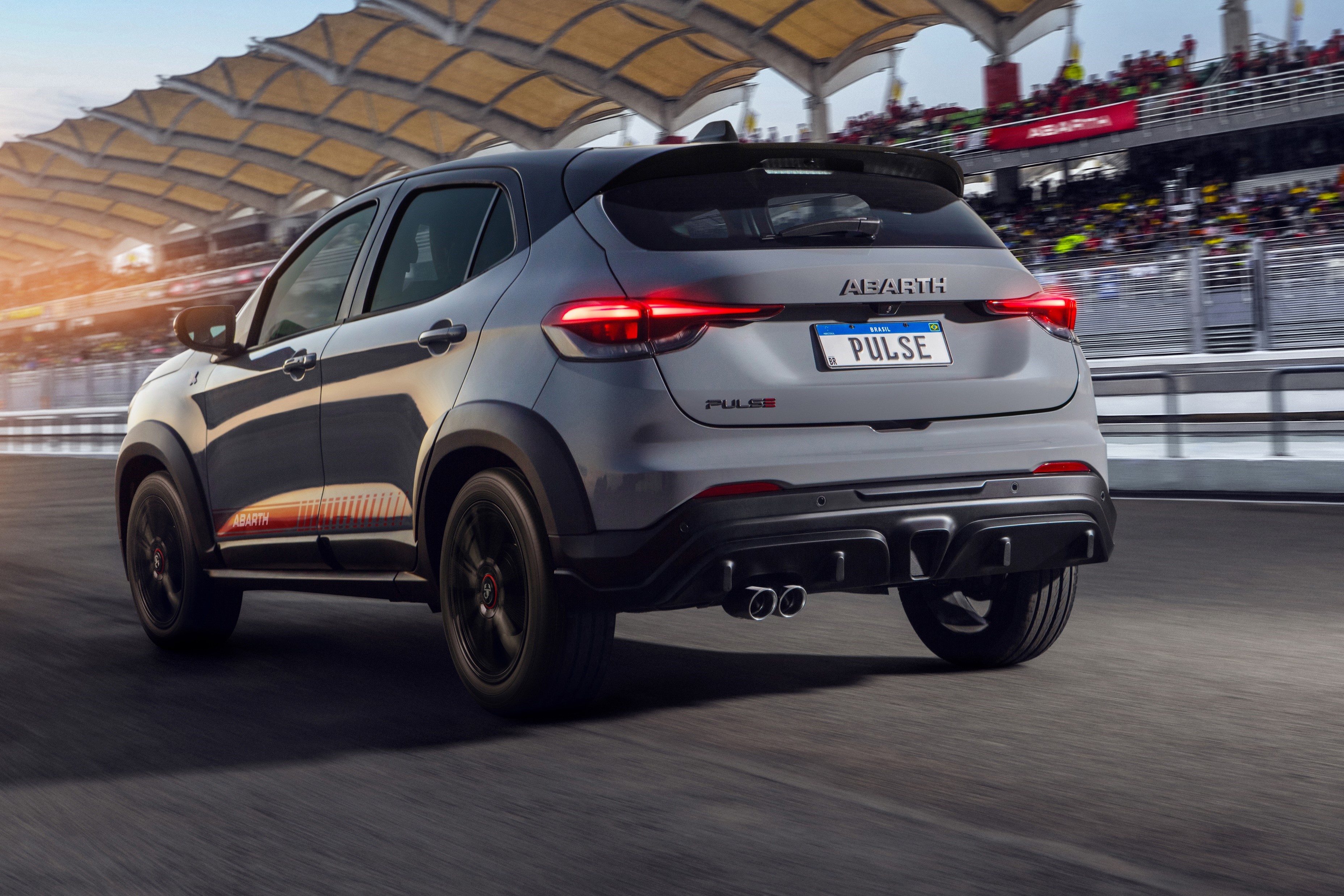 Fiat Pulse Abarth el SUV hace su debút en Brasil | Memo Lira Fiat Pulse Abarth el SUV hace su debút en Brasil