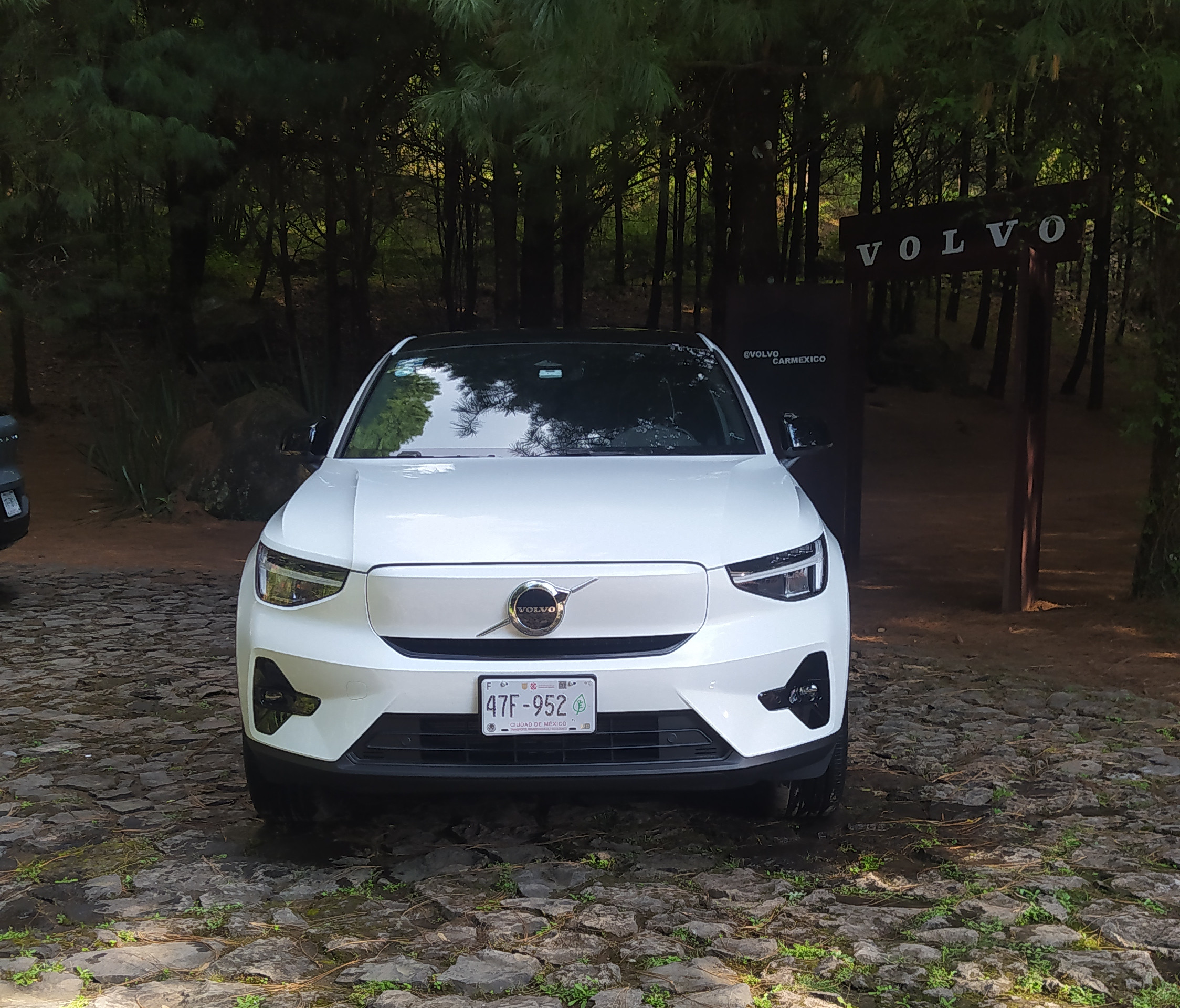 Llegan los nuevos Volvo XC40 y C40 Recharge Plus 3 | Memo Lira