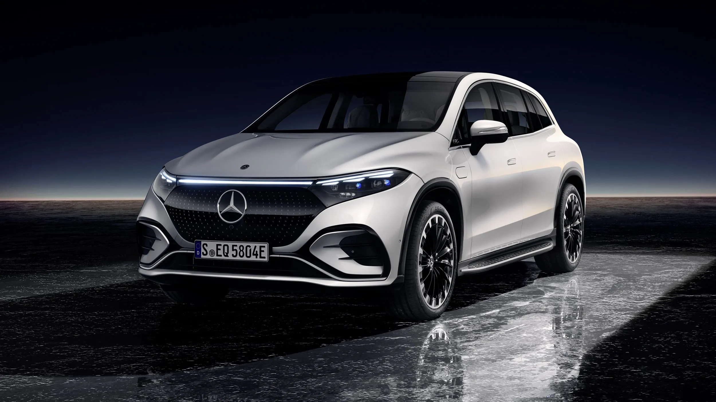 Mercedes-Benz EQS SUV