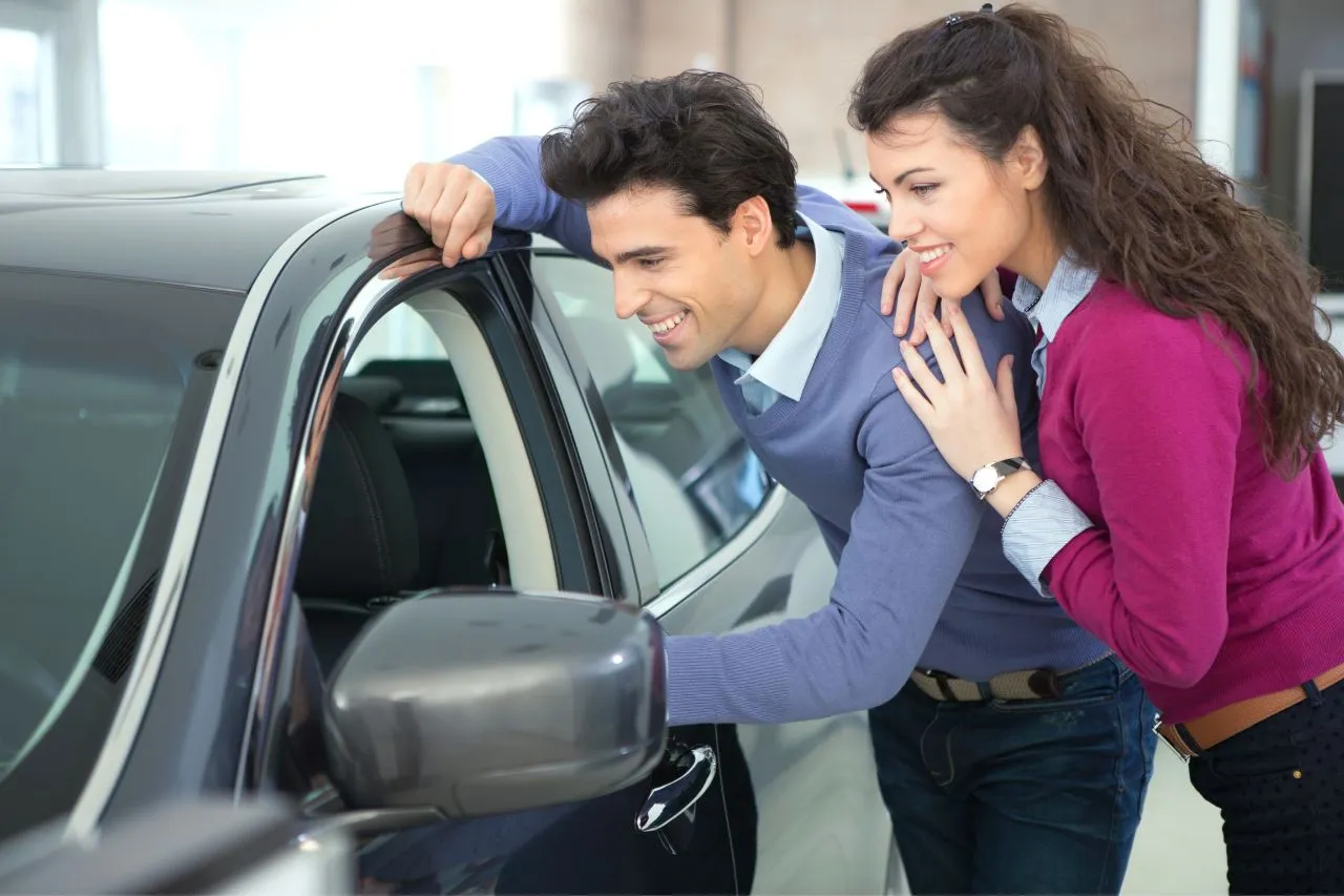 Acabamos 2022: ¿cómo decidir entre un usado o nuevo?