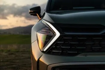 Kia fortalece su oferta de SUVs, presenta quinta generación de Sportage