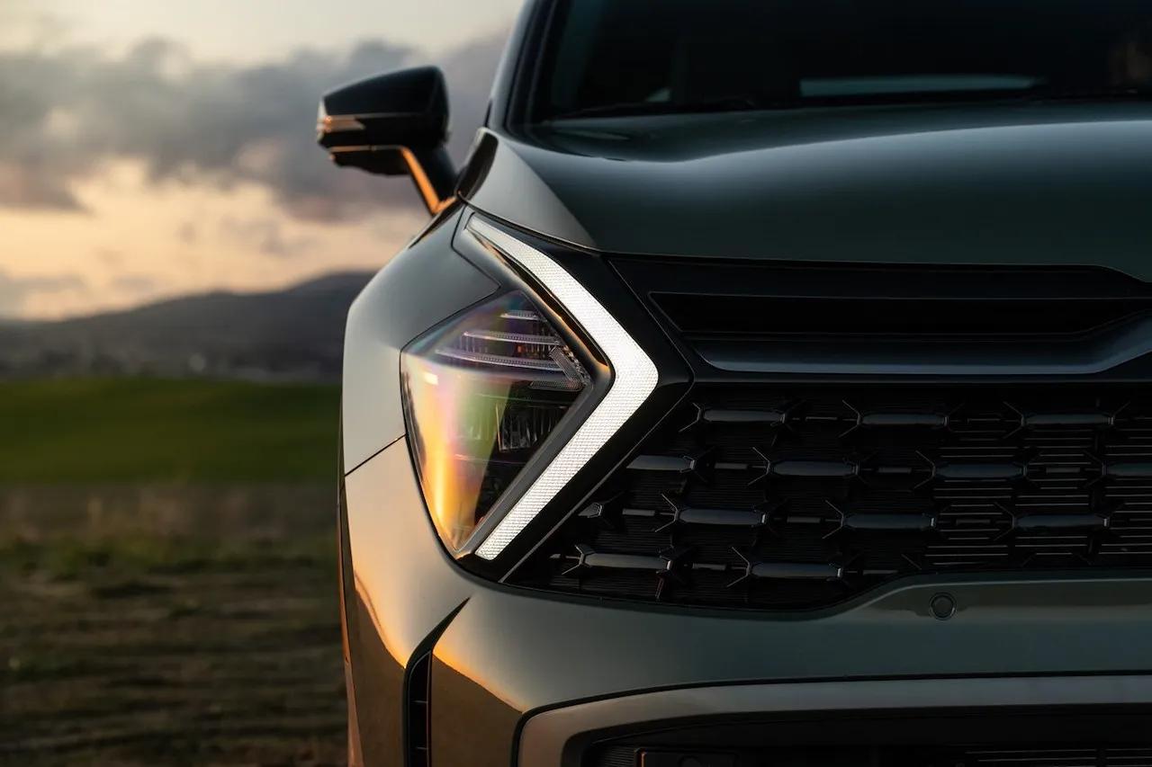 Kia fortalece su oferta de SUVs, presenta quinta generación de Sportage