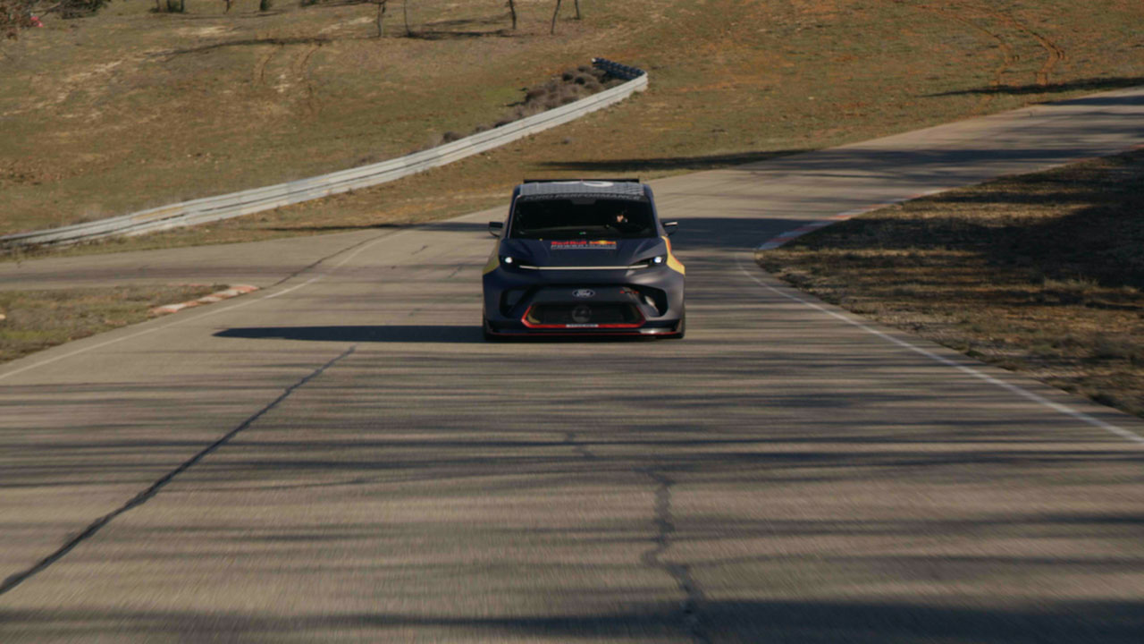 SuperVan1231 | Memo Lira