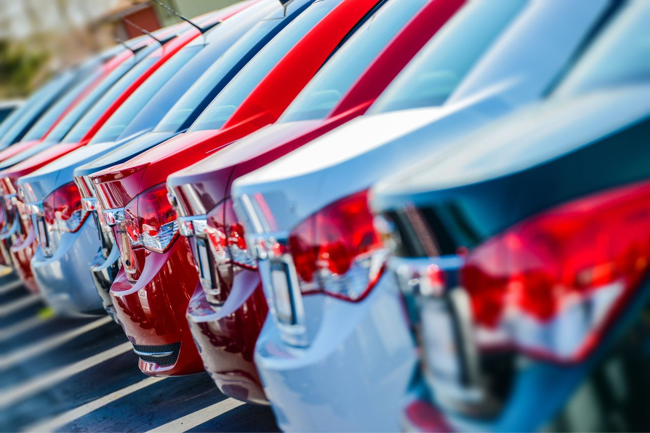 ¿Por qué suben en 2023 las ventas de vehículos nuevos 25%?