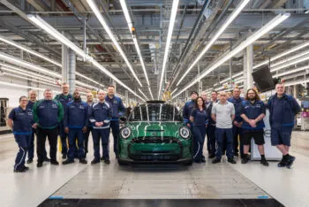 MINI tres puertas alcanza un millón de unidades producidas