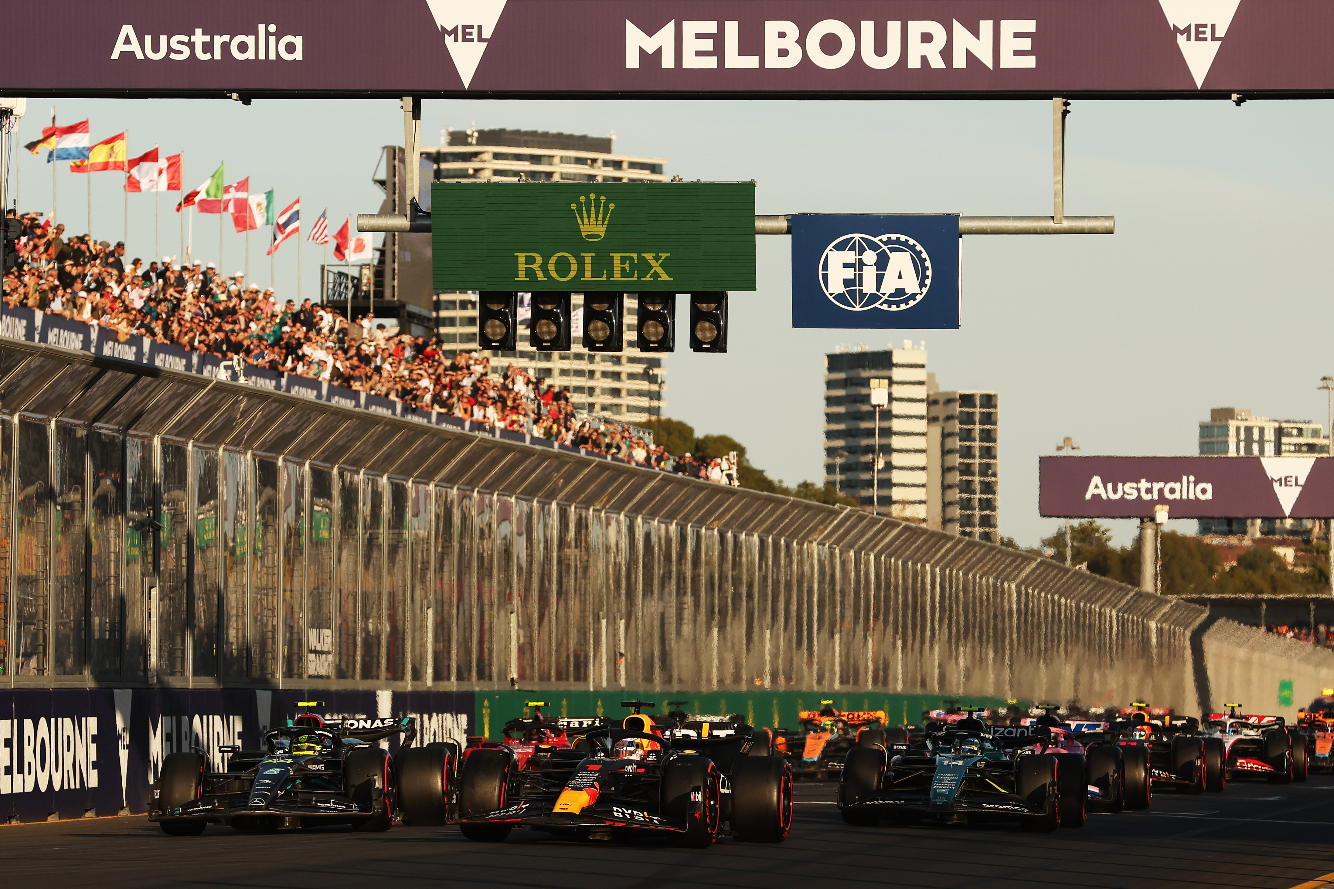 Max Verstappen asegura su primera victoria en Melbourne