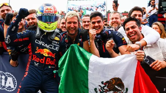 Sergio Pérez gana en las calles de Bakú el GP de Azerbaiyán