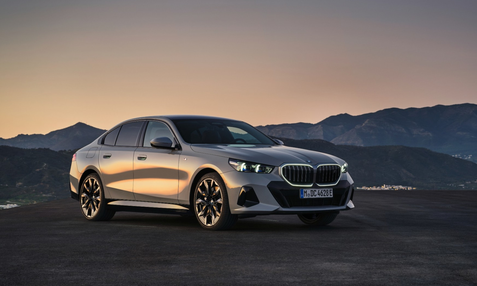 BMW Serie 5 sedán el más dinámico