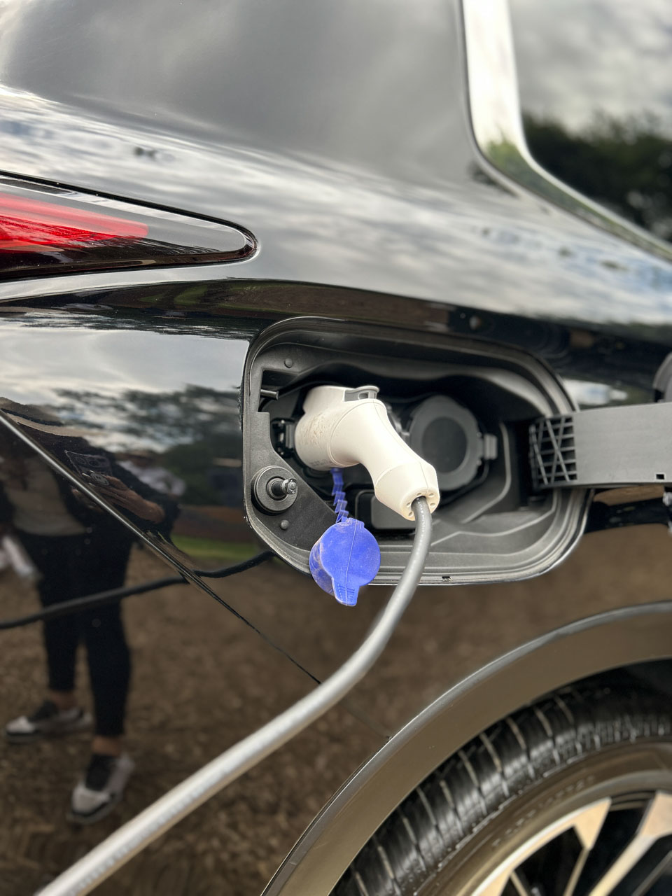 Mitsubishi Outlander PHEV reúne lo mejor de dos mundos