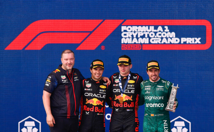 Verstappen se recupera del novelo lugar para ganar el GP de Miami