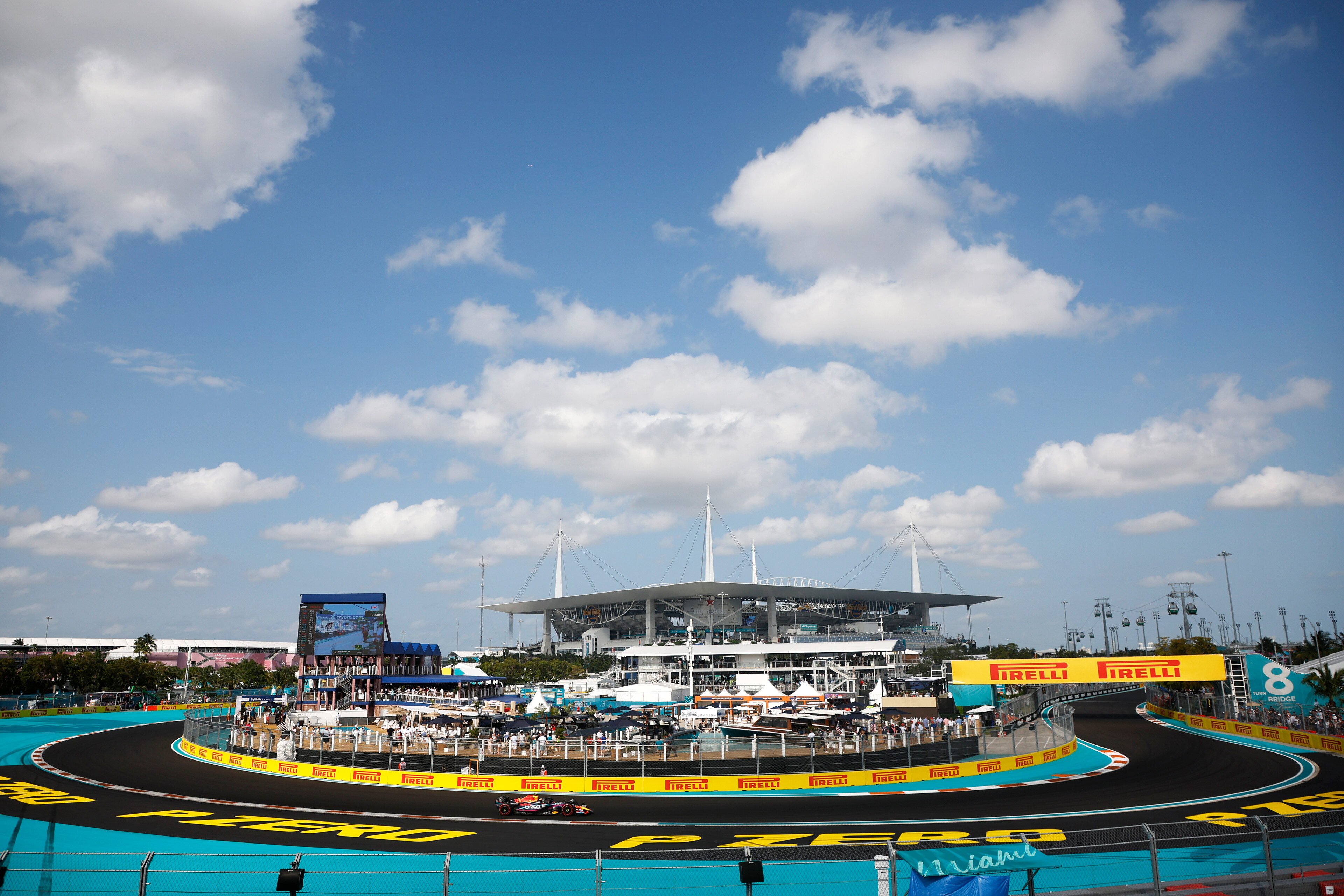 Sergio Pérez logra la pole position en el GP de Miami