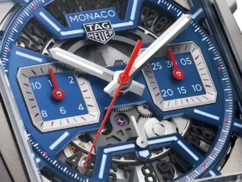 TAG Heuer lanza los primeros Monaco esqueleto en azul, rojo y un sorprendente turquesa