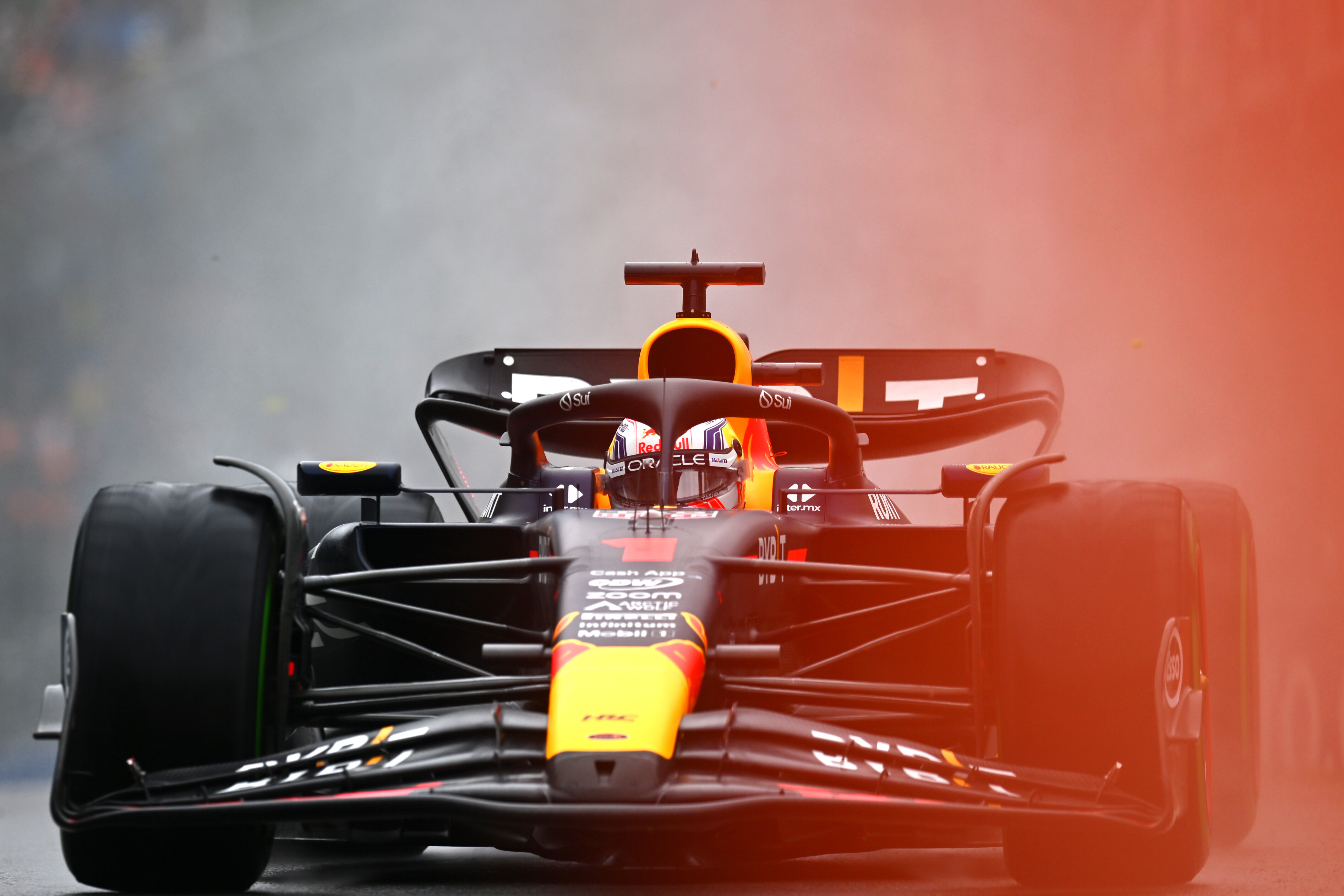 Verstappen logra la pole en el GP de Canadá por delante de Hulkenberg