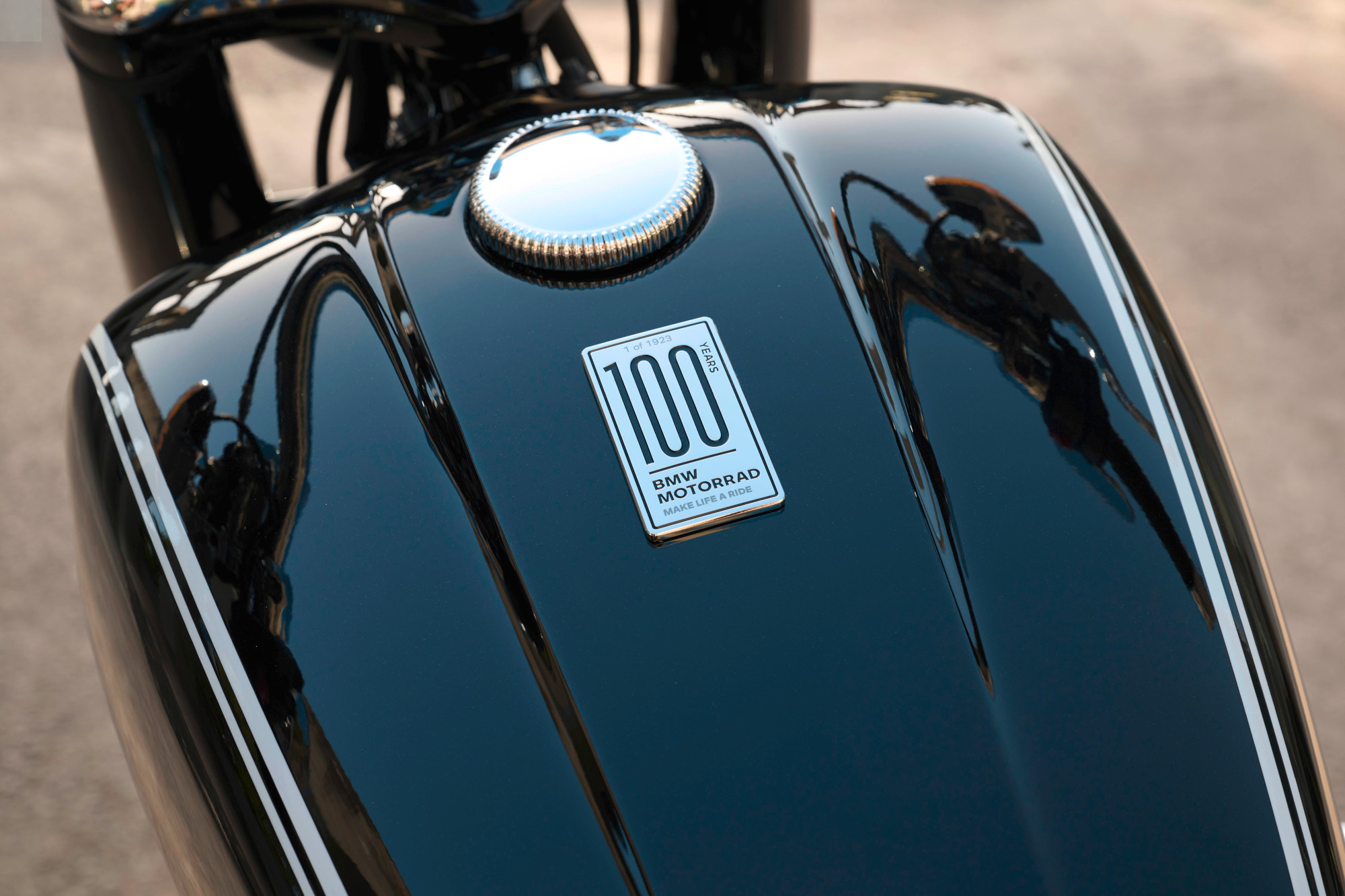 Llega a México la BMW R18 100 Years 3 | Memo Lira