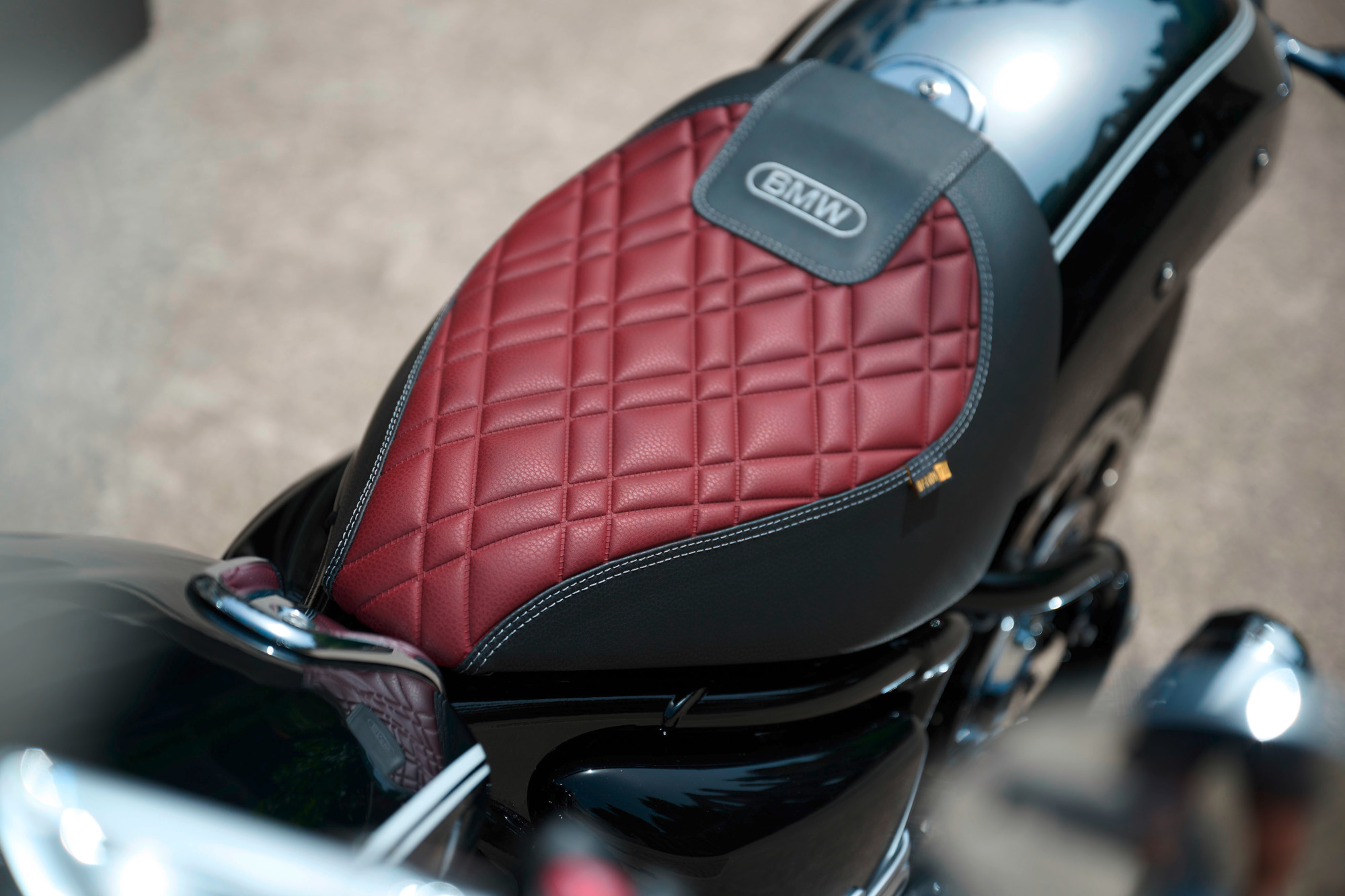 Llega a México la BMW R18 100 Years 6 | Memo Lira