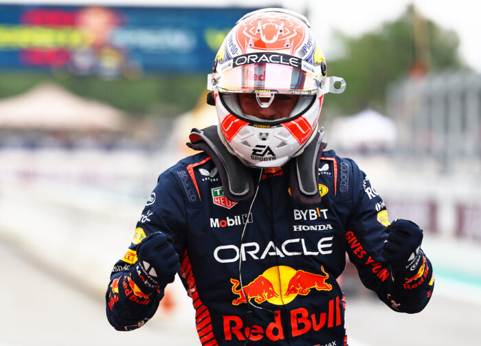 Verstappen logra la pole en España Pérez 11º