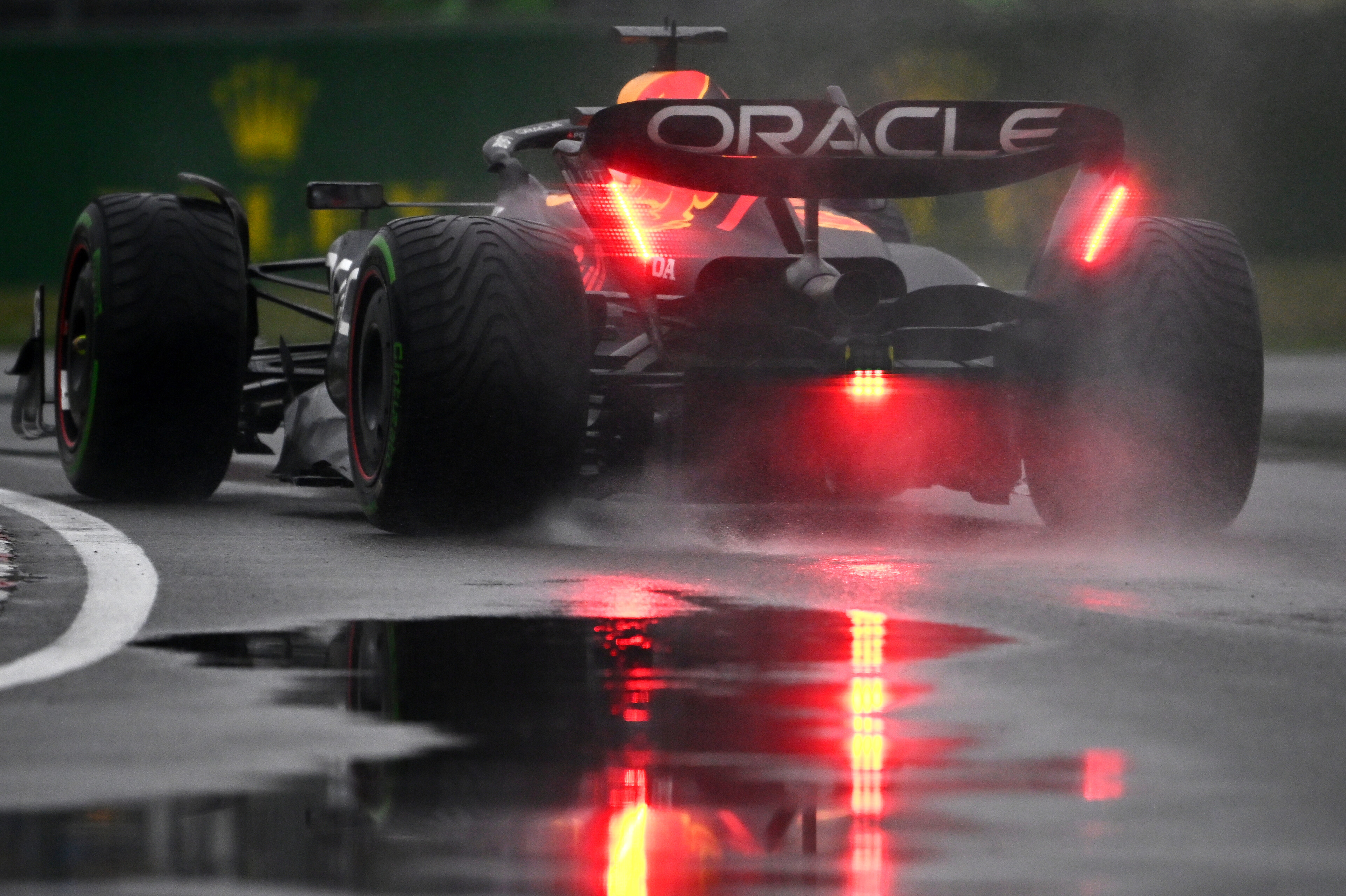 Verstappen logra la pole en el GP de Canadá por delante de Hulkenberg