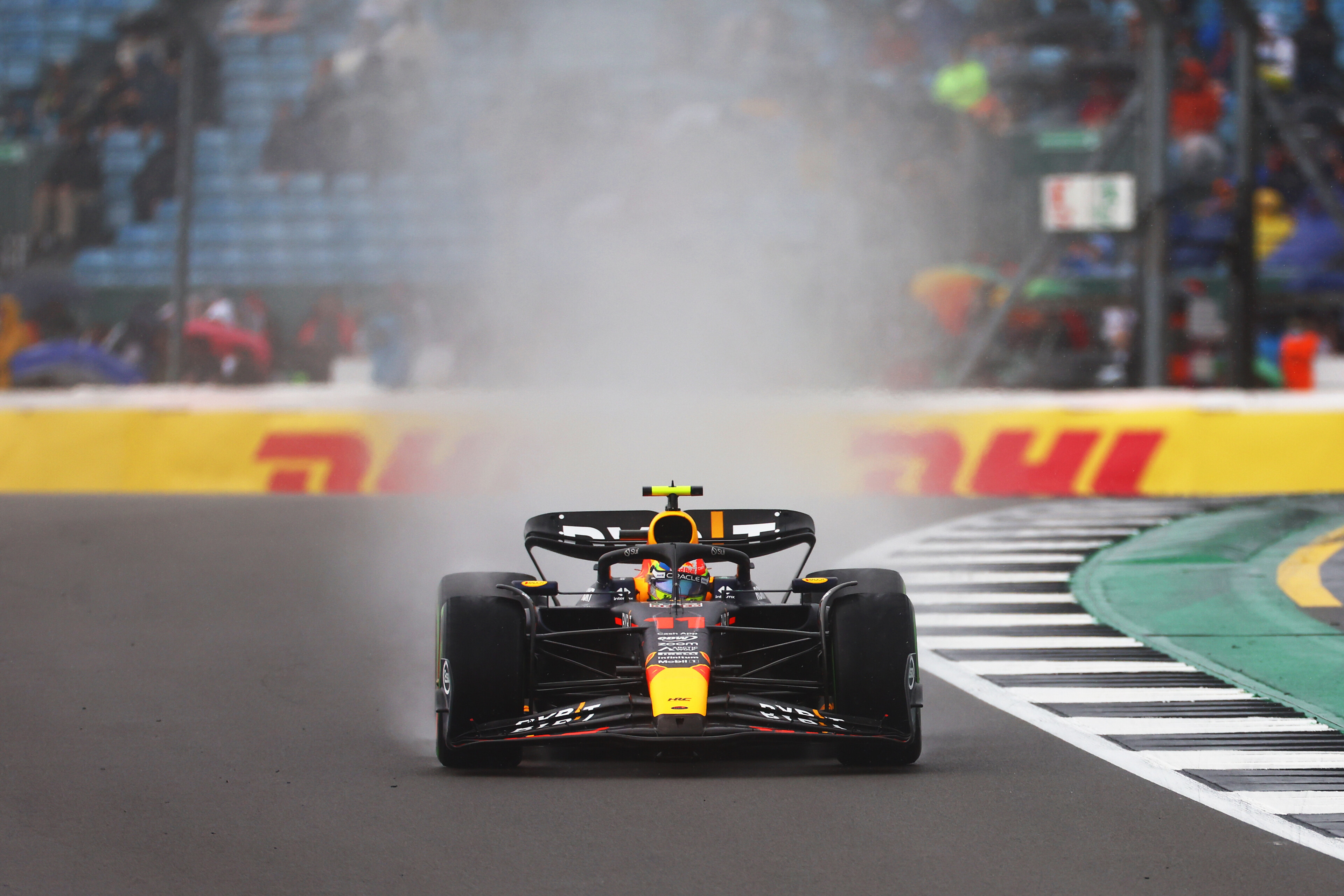 Verstappen vence a Norris en la pole de Silverstone | Memo Lira Verstappen vence a Norris en la pole de Silverstone