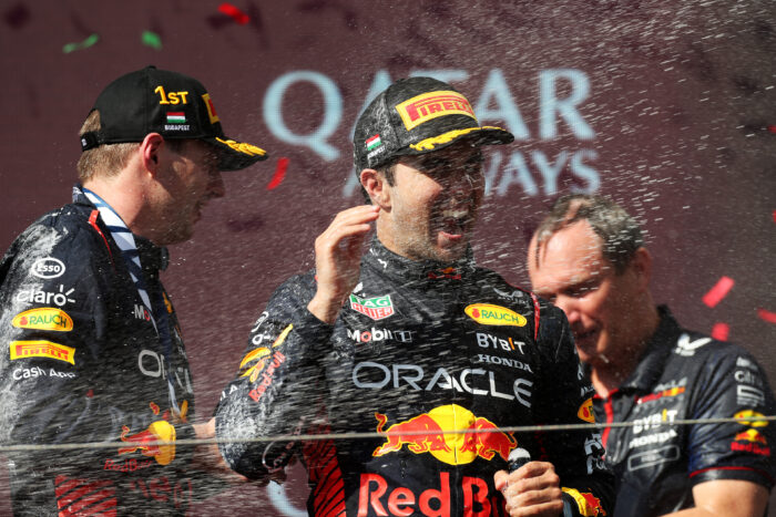 Verstappen logra la victoria en el GP de Hungría, Pérez en el podio
