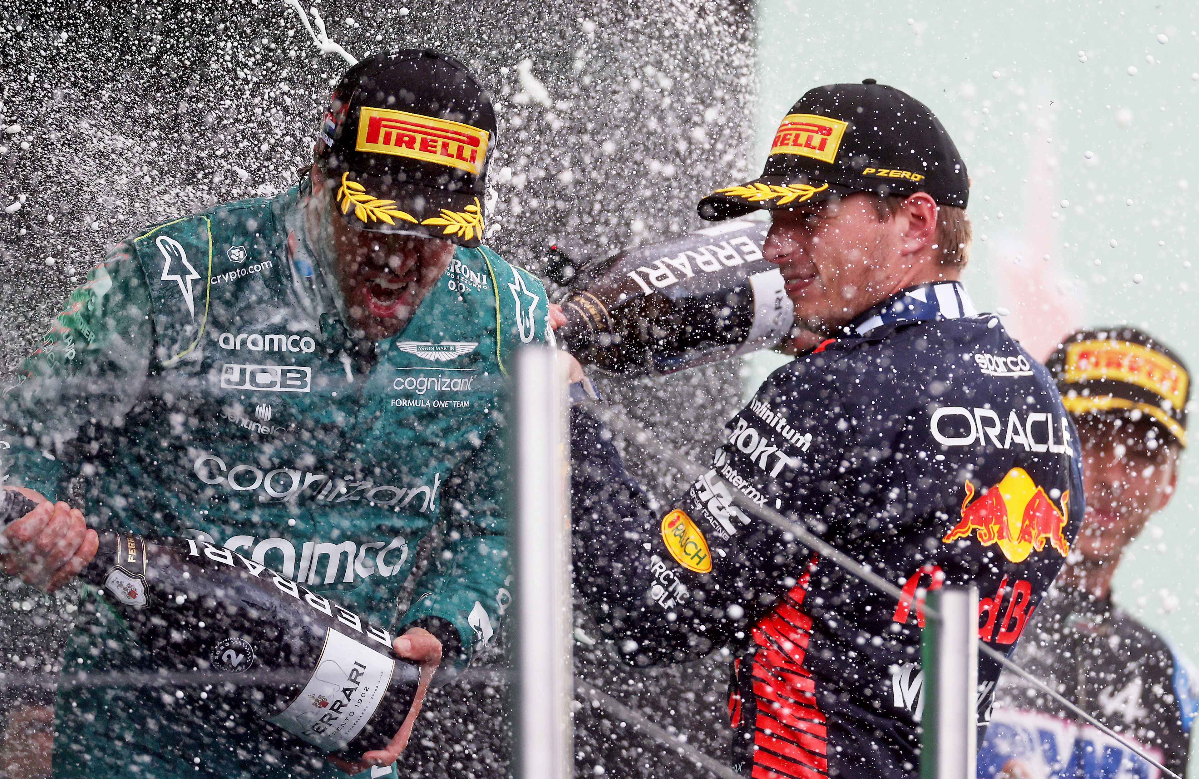 Verstappen gana en Holanda e iguala el récord de victorias consecutivas | Memo Lira Verstappen gana en Holanda e iguala el récord de victorias consecutivas