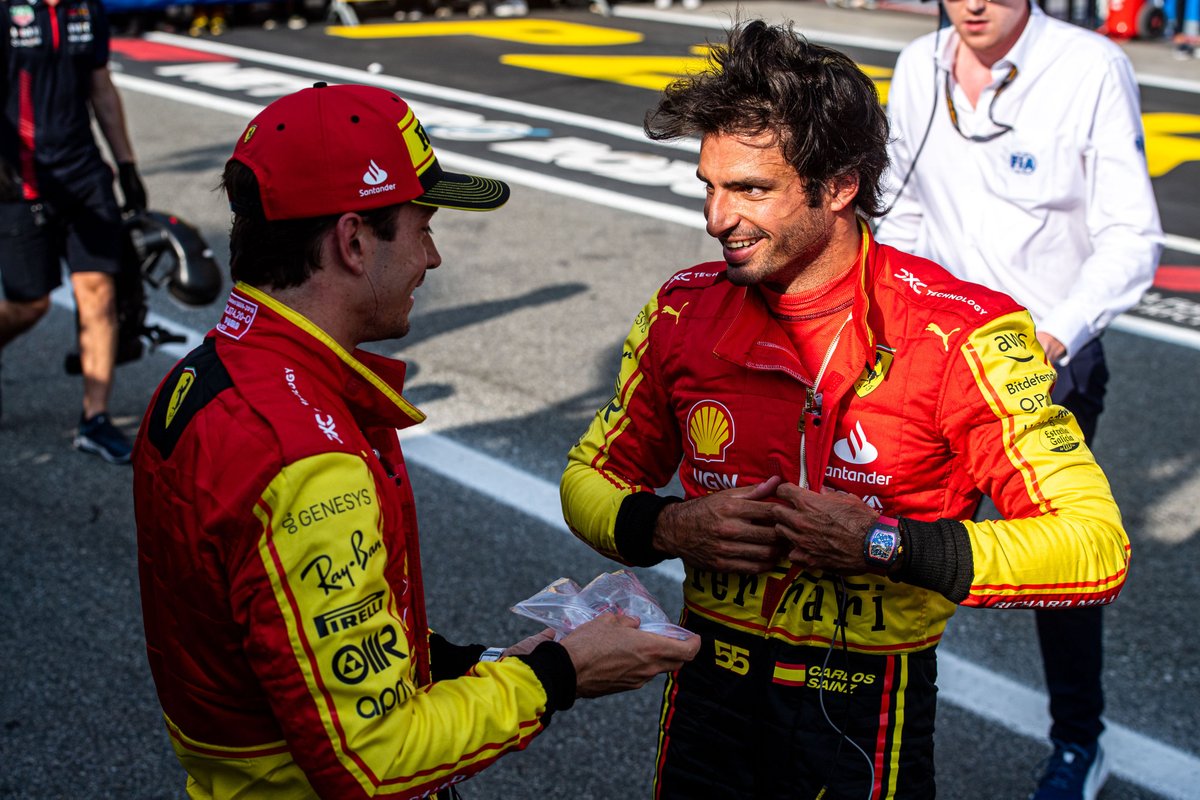 Carlos Sainz logra la pole position en Monza | Memo Lira Carlos Sainz logra la pole position en Monza
