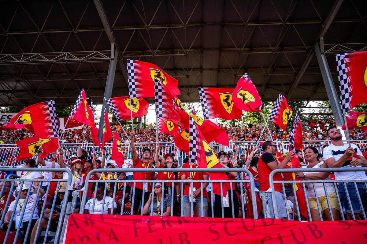 Carlos Sainz logra la pole position en Monza | Memo Lira Carlos Sainz logra la pole position en Monza