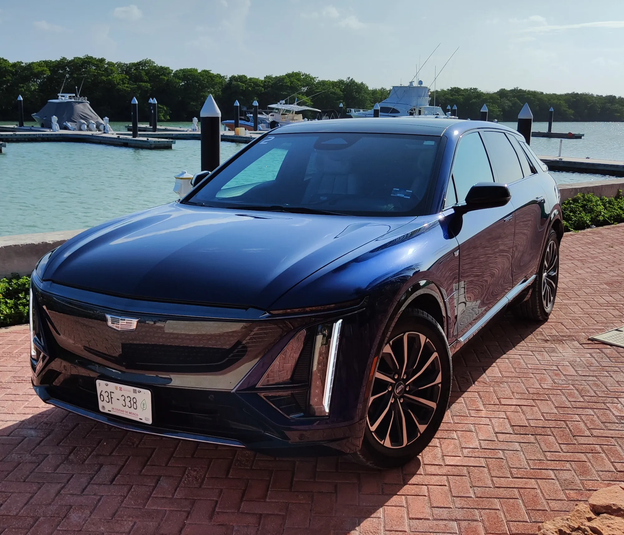 Cadillac LYRIQ 2024