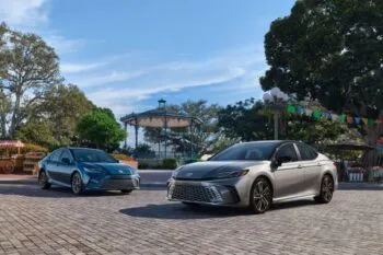 La novena generación de Camry será híbrida eléctrica (HEV) en todas sus versiones