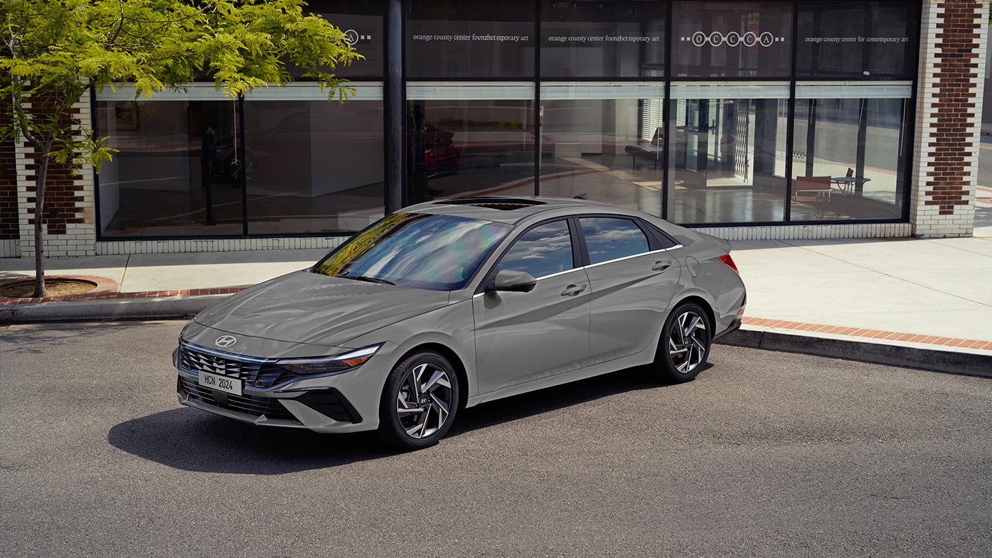 Hyundai presenta Elantra 2024
