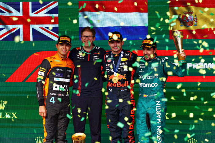 Verstappen gana el GP de Sao Paulo, Alonso supera a Pérez y termina tercero