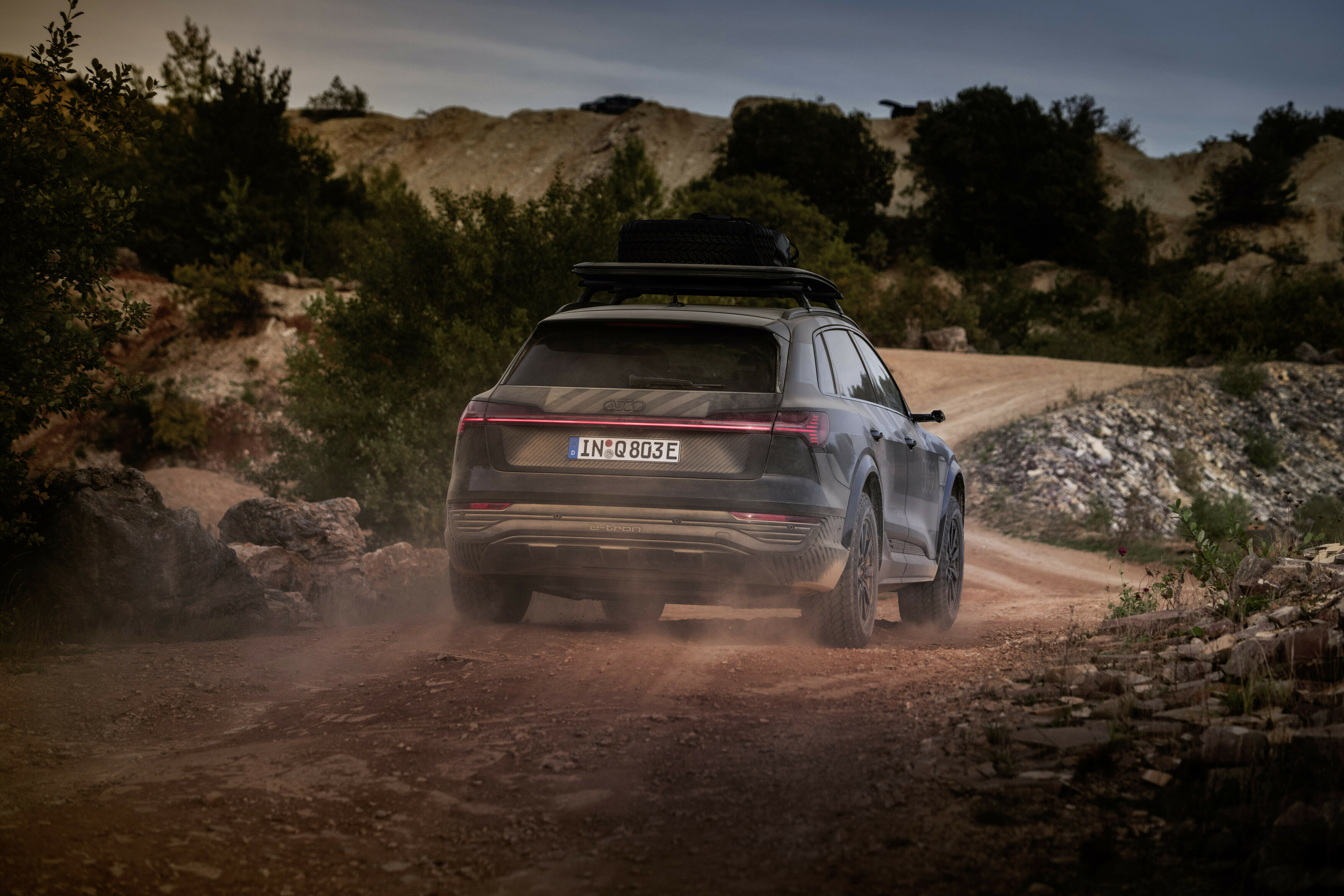 Audi Q8 etron edition Dakar | Memo Lira