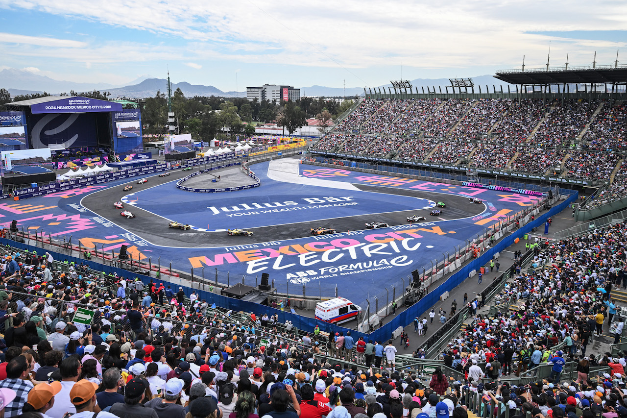 FormulaEenlaCDMX1 | Memo Lira Pascal Wehrlein del equipo TAG Heuer Porsche gana la primera fecha de la Formula E