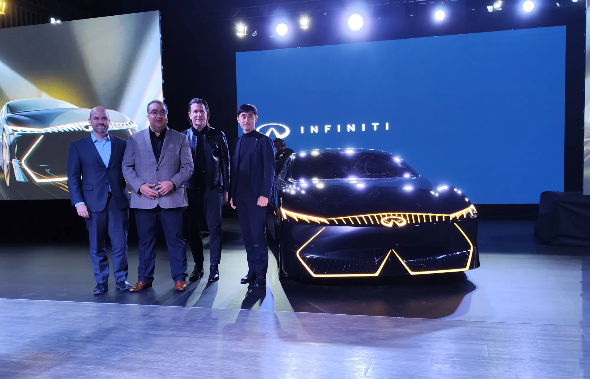 Infiniti Vision Qe