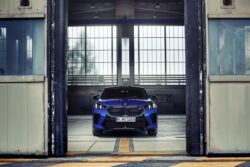 BMW cumple 30 años, fortalece gama con X2 nueva
