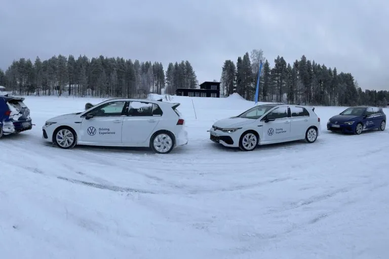 Volkswagen y el hielo… 50 años de Golf