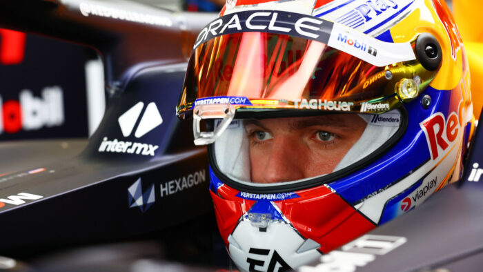 Verstappen lidera la primera mañana de test de pretemporada en Bahréin 