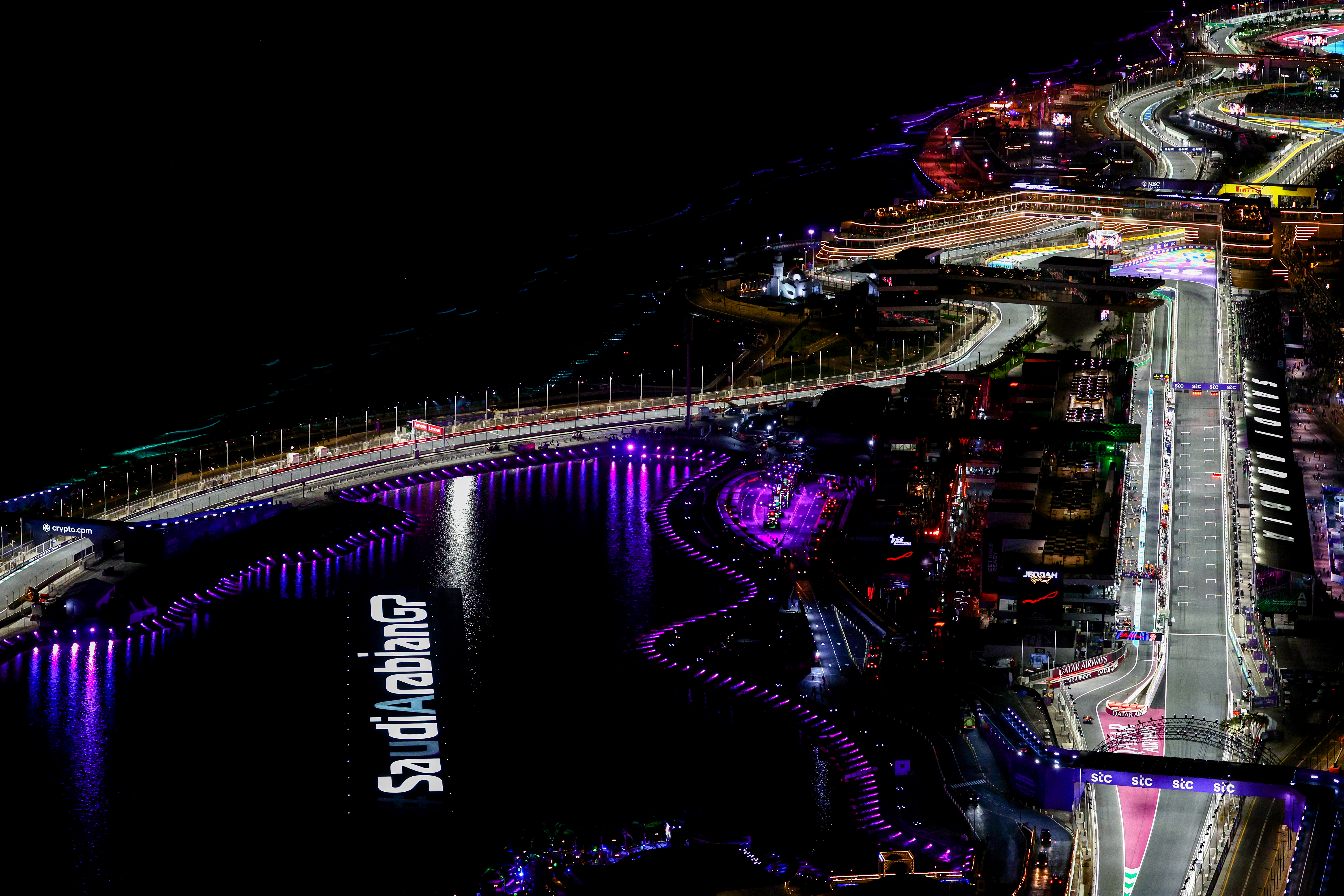 Verstappen logra la pole position en el GP de Arabia Saudita