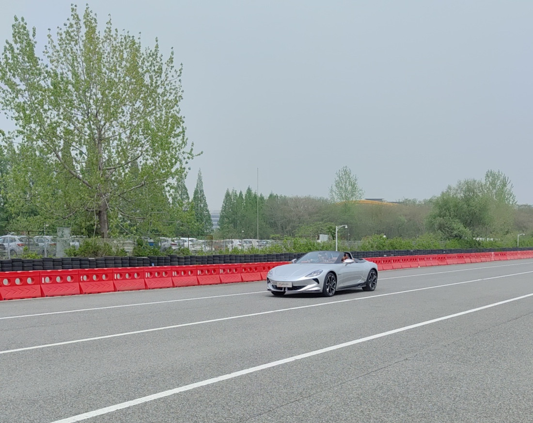 MG Cyberster 4 | Memo Lira