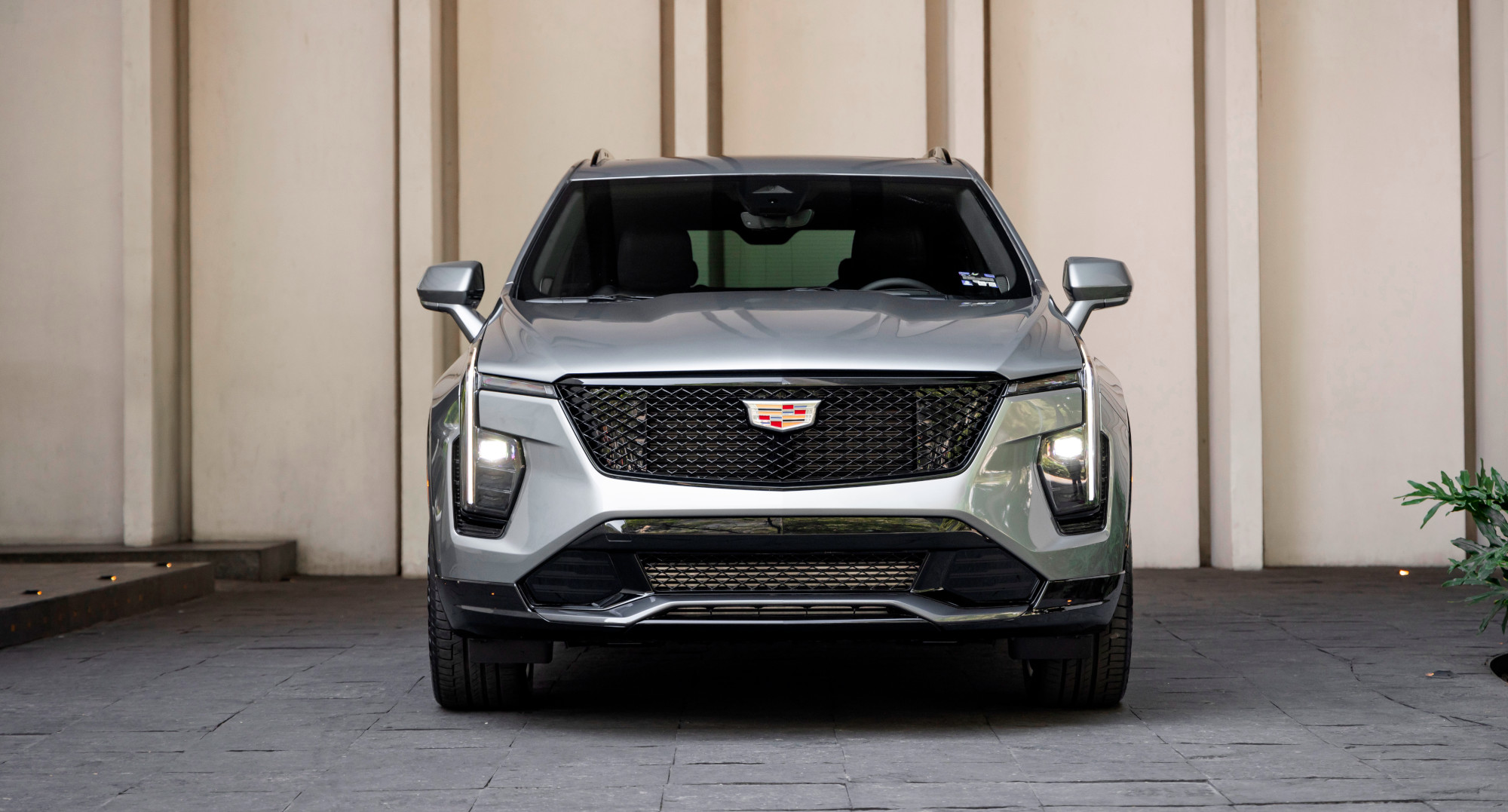 Cadillac XT4 2024 1 | Memo Lira