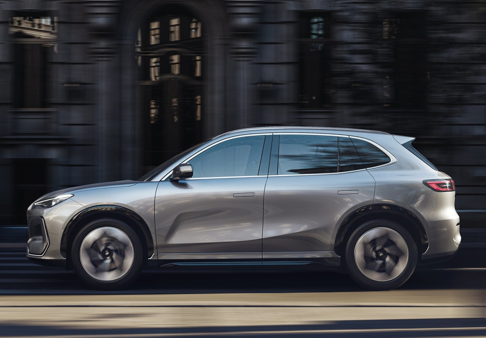 Geely Galaxy E5 imagen lateral