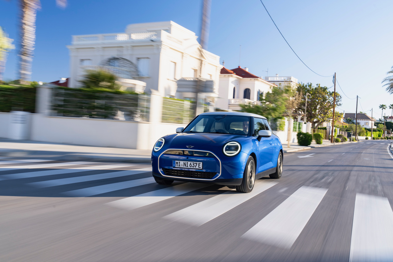 MINI4 | Memo Lira MINI se renueva totalmente va eléctrico y a gasolina