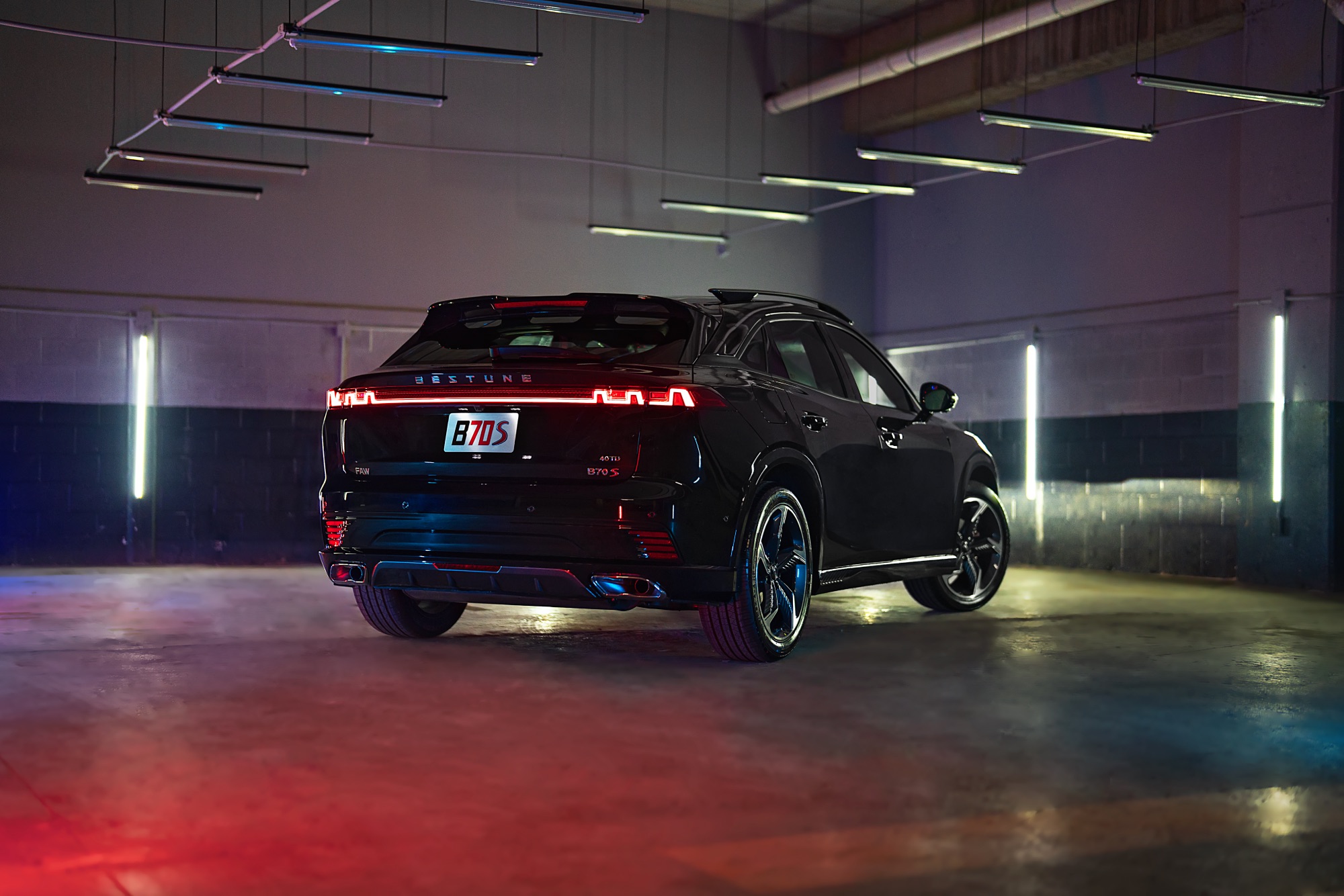 Bestune B70S tiene alma deportiva