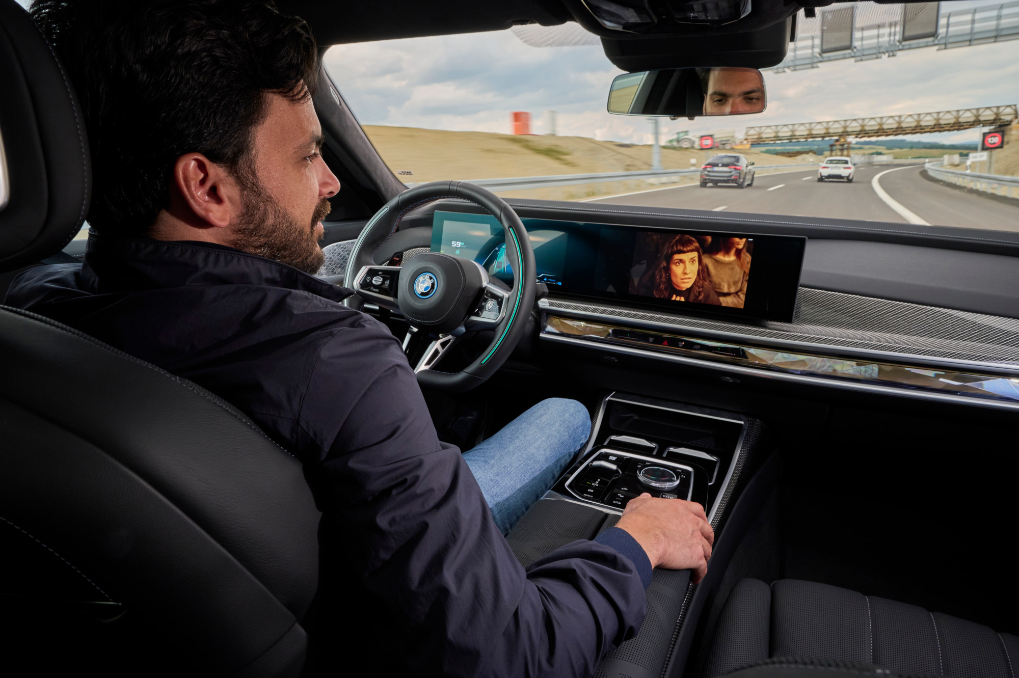 BMW avanza en conducción automatizada