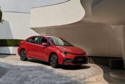 Corolla entre los cinco vehículos más vendidos de Toyota en mayo