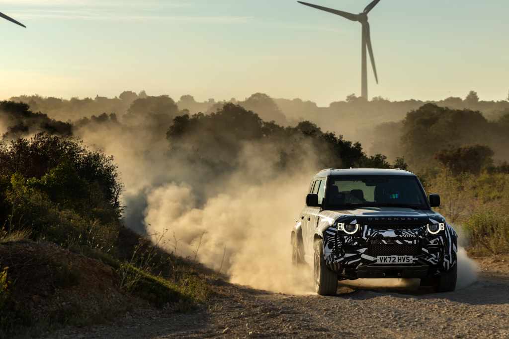 Land Rover prepara Defender OCTA, el SUV más potente y lujoso en su historia